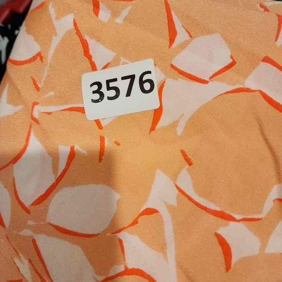 DKNY Women's Pitch Floral Blouse size L - Picture 9 of 9